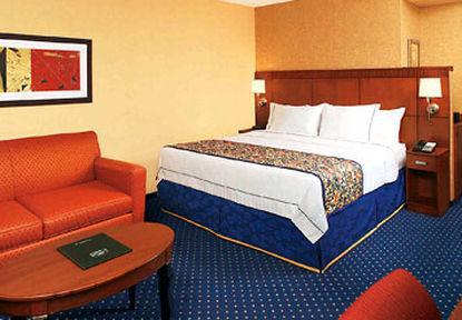 Hotel Courtyard By Marriott Mississauga-airport Corporate Centre West 3*