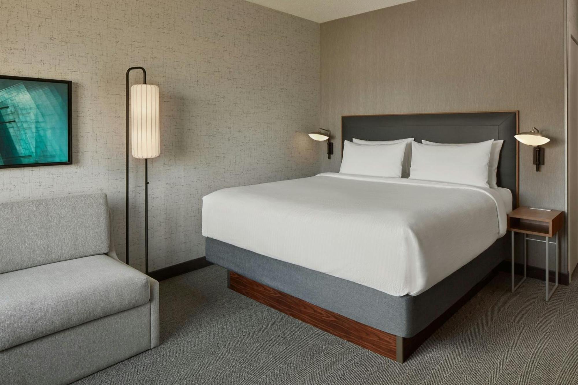 Courtyard By Marriott Mississauga-airport Corporate Centre West 3*