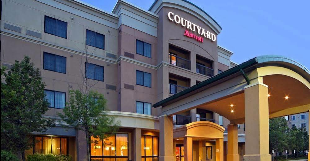 Courtyard By Marriott Mississauga-airport Corporate Centre West Hotel 3*